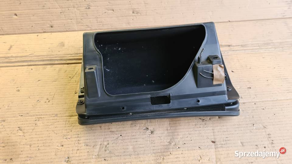 Subaru Legacy 3 BH5 schowek skrytka pasażera dolnośląskie Legnica