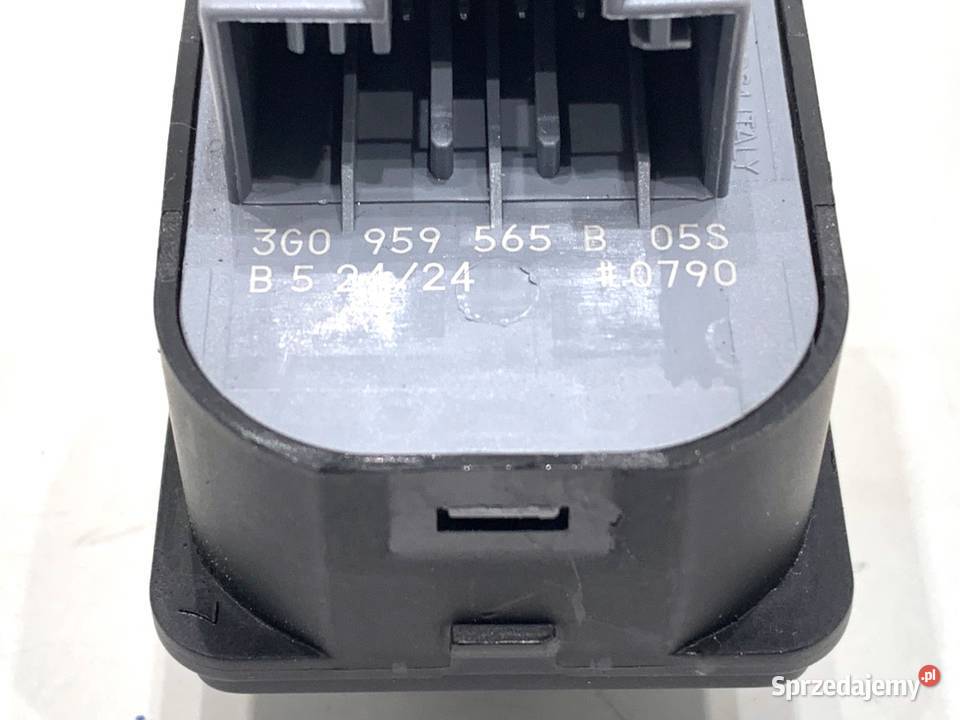 PRZEŁĄCZNIK REGULACJI LUSTEREK SKODA 20 TSI