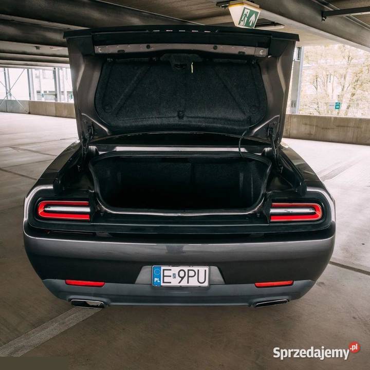 Dodge Challenger Automatik SXT Plus 309 2016r