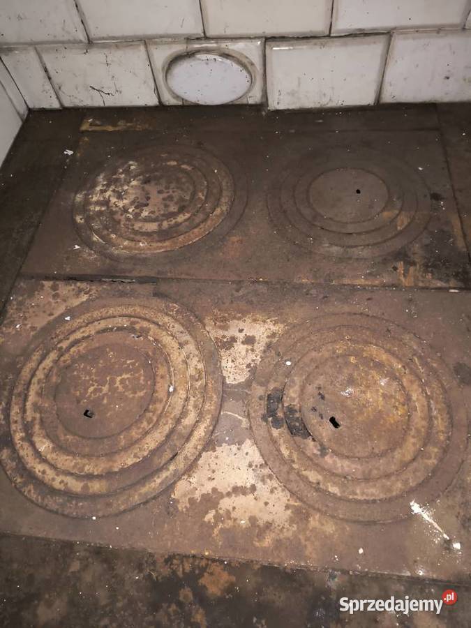 Okucia metalowe z kuchennego pieca kaflowego