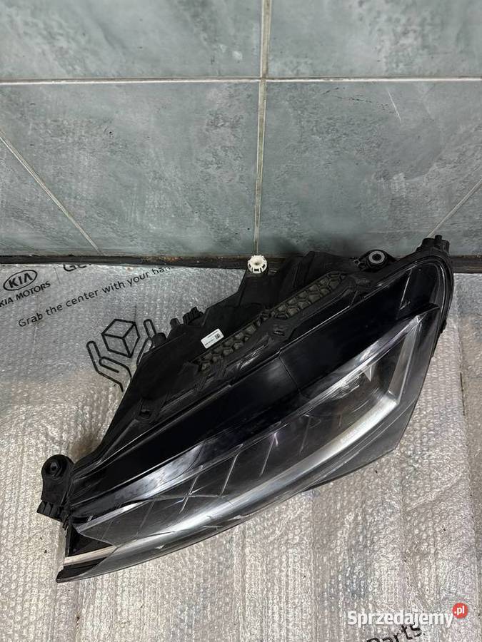 Skoda superb III lift 3V1 19r lampa przednia Lampy przednie Bielsko-Biała