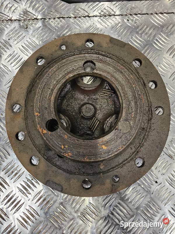 Kosz satelitów zwolnicy tylnego mostu Case Gdynia