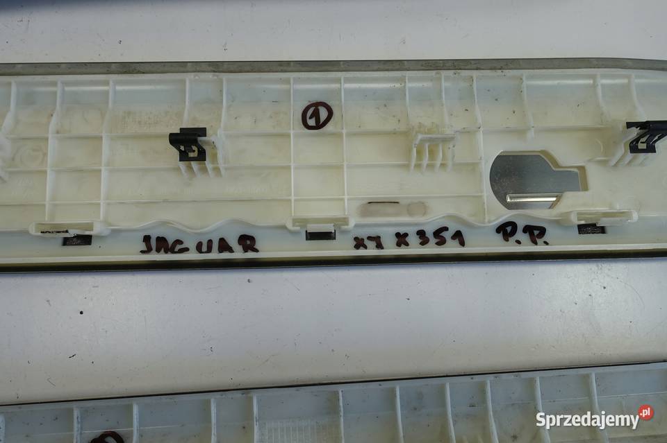 Jaguar XJ X351 LISTWY PROGOWE nakładki OZDOBNE Pozostałe Rudka