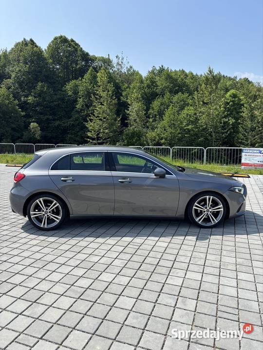Mercedes A180d 2019r Niski przebieg 83000 bogato