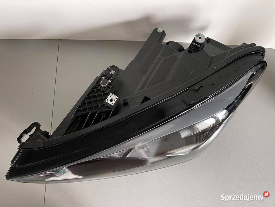 SEAT CUPRA LEON LIFT LEWA LAMPA FULL LED osobowe Lampy przednie wielkopolskie Ostroróg