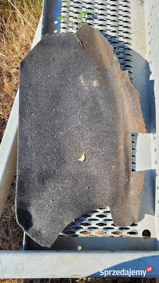 tapicerka bagażnika BMW E28 Bydgoszcz