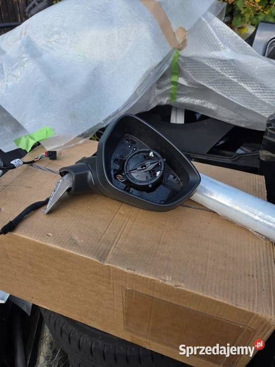 Lusterko prawe Audi A5 B10 8B1857410B 15 Pin