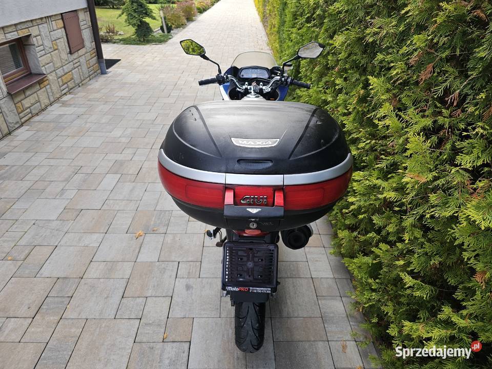 Honda Varadero 125 TRANSPORT cała POLSKA 400 Rok produkcji 2003 małopolskie Tarnów