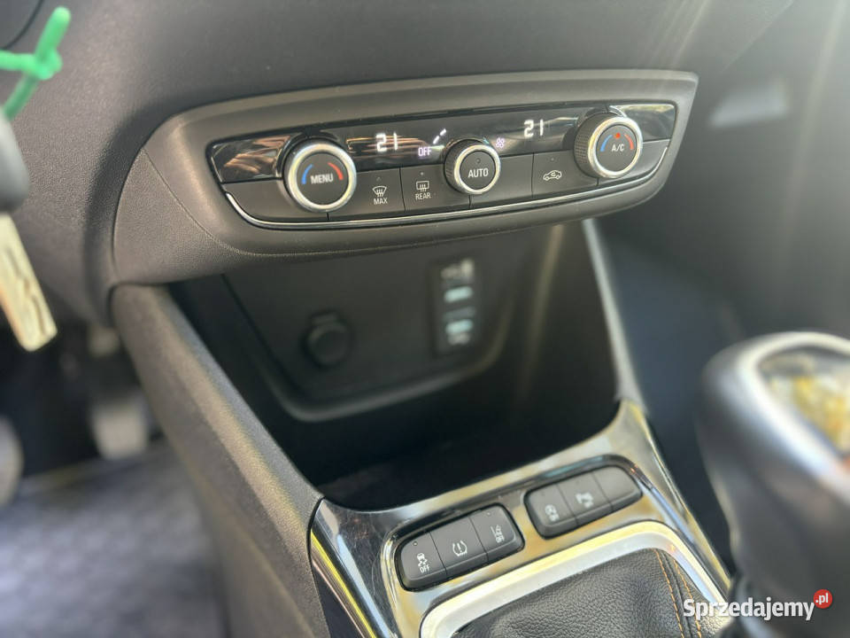 Opel Crossland X Niski Przebieg Dokumentacja światła przeciwmgielne Poznań