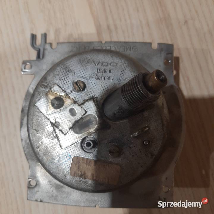 Licznik Mercedes W123 Luborzyca