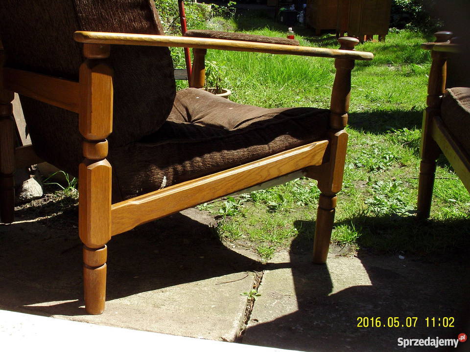 Fotele PRL lite drewno dębowe toczone nogi do Warszawa