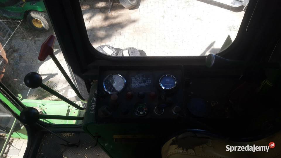 Kombajn zbożowy John Deere 942 Nałęczów