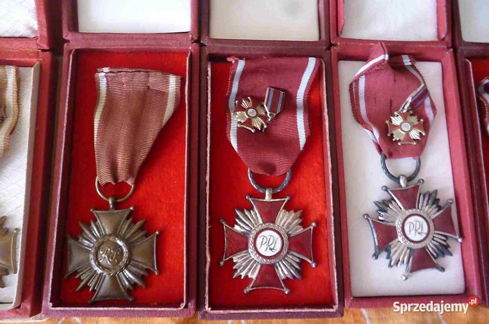 ZBIÓR ZESTAW ODZNACZEN ORDERY KRZYŻ Kraków sprzedam