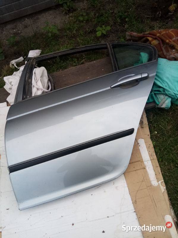 KOMPLET DRZWI BMW E46 SILBERGRAU METALIC Rok produkcji 2003 Lipinki