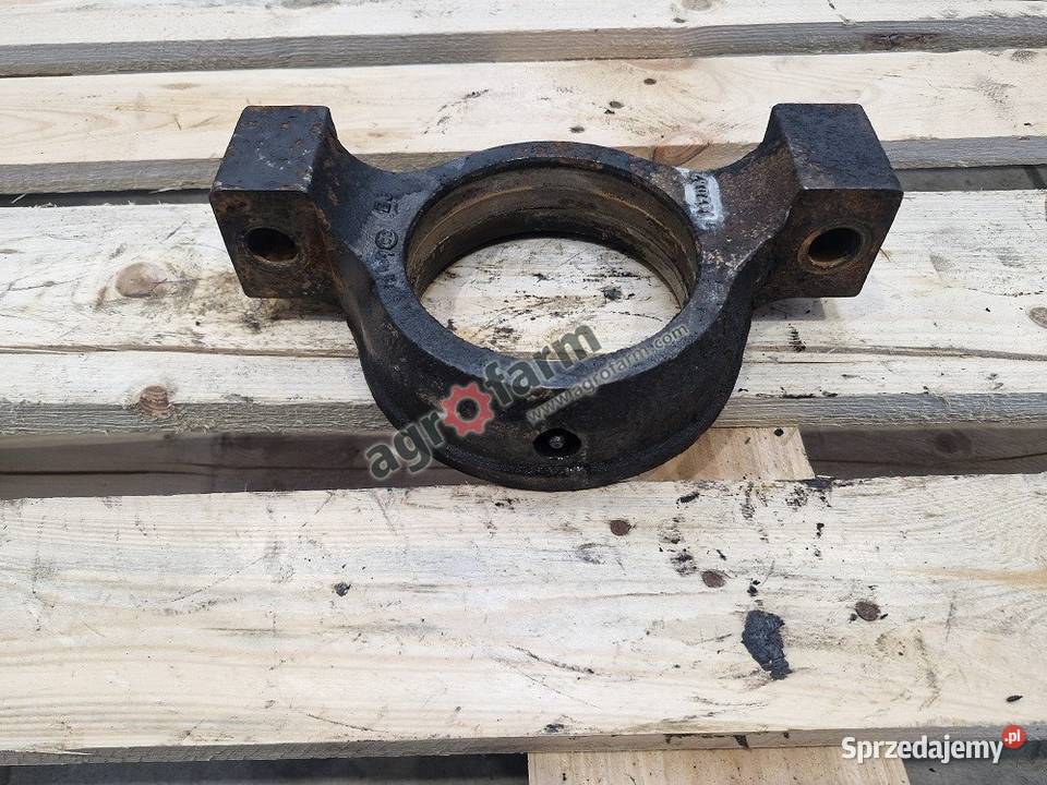 Podpora mostu FWD Renault Ceres 95 Cergos 330