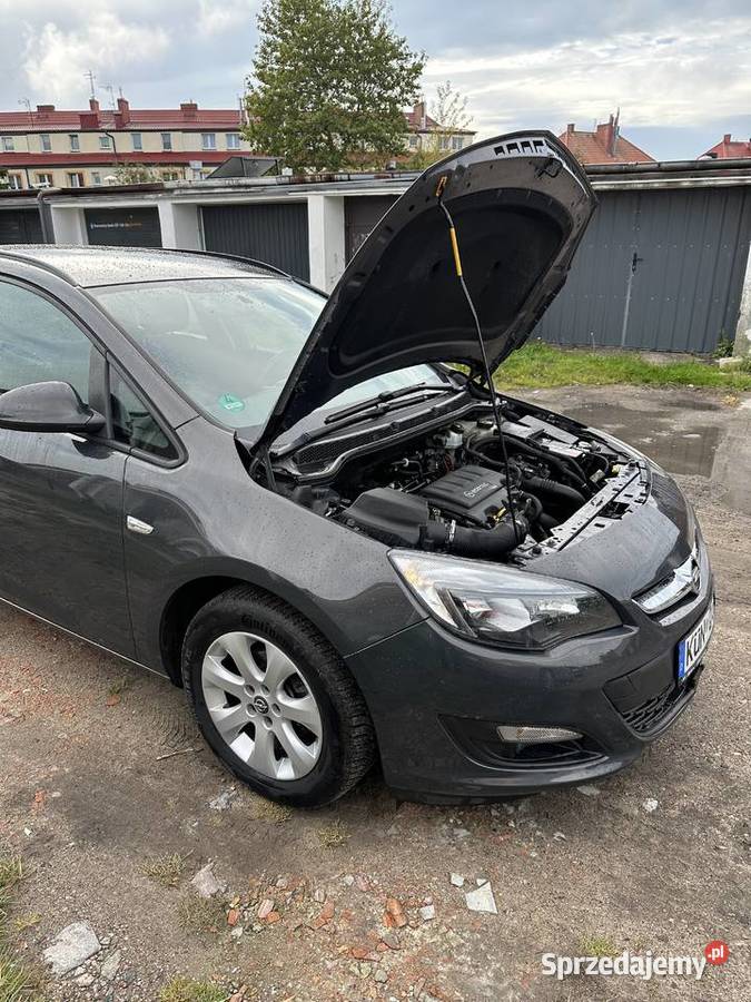 Opel Astra J 14 turbo kombi Rok produkcji 2013 Kołobrzeg sprzedam