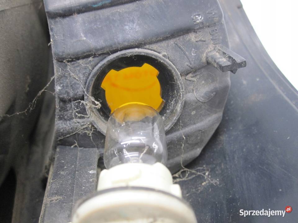 MITSUBISHI L200 07r Lampa lewy tył tylna świętokrzyskie Kielce