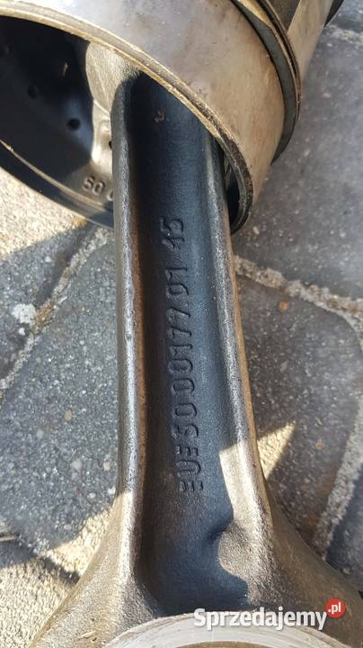 Korbowód z tłokiem Ursus c330 łódzkie Białaczów