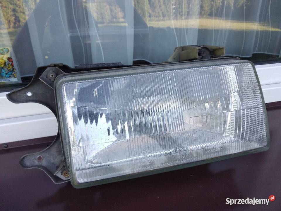 Audi 80 90 B2 lampa przednia prawa reflektor
