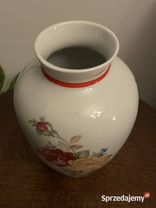 Chodzież stary wazonik porcelanowy PRL
