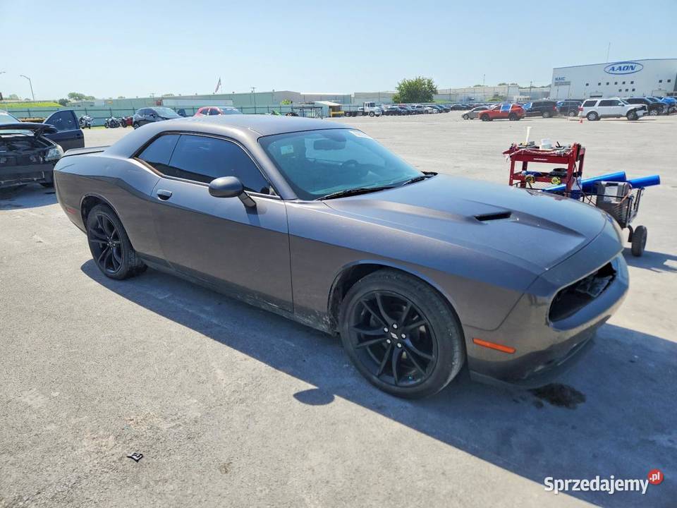 Dodge Challenger nieuszkodzony Motoryzacja Radom