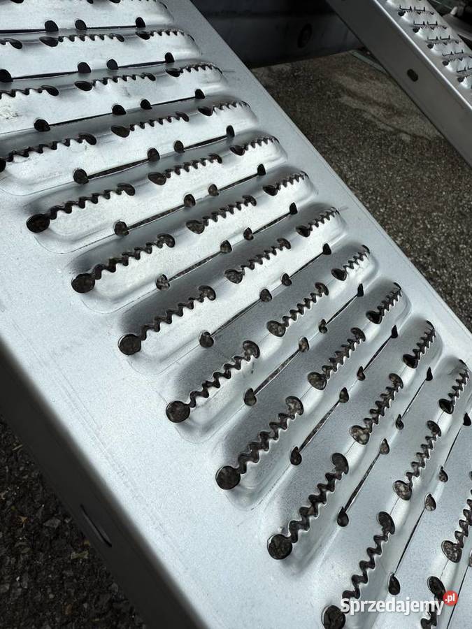 NAJAZDY RAMPY ZAŁADOWCZE 400 składane 195m z Bielsko-Biała