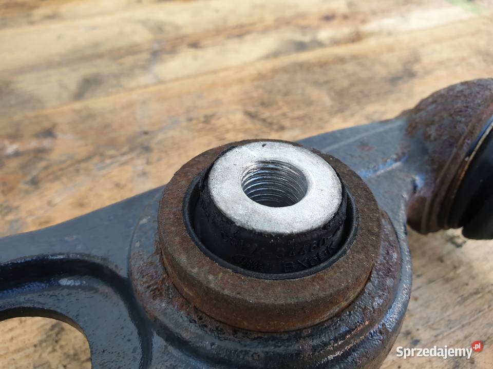 Range Rover II L494 30 D PRZEDNI WAHACZ prawy lubelskie Rudka