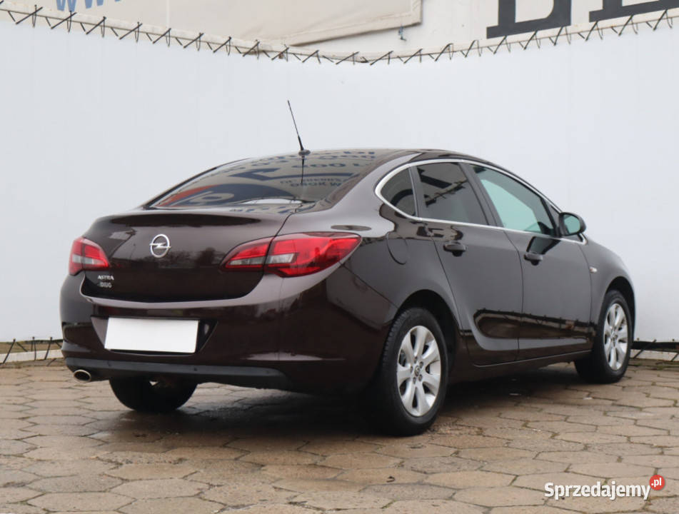 Opel Astra 14 T Rok produkcji 2018 łódzkie Łódź