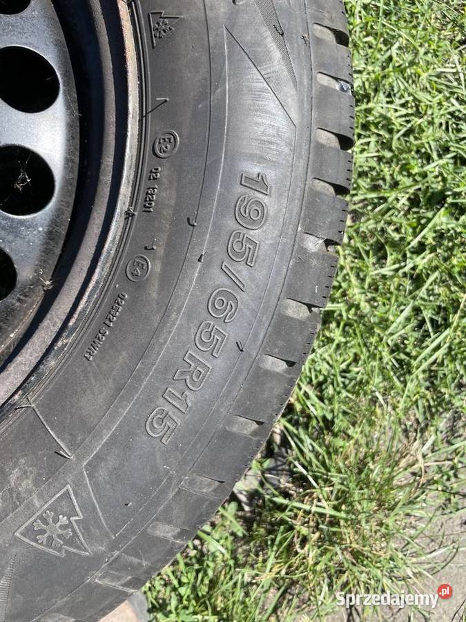 felgi stalowe opony koła zima vw golf 6 15 zima Rozmiar 15" dolnośląskie Jelcz-Laskowice