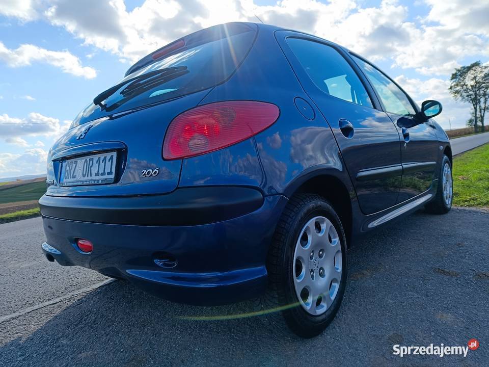Peugeot 206 14 8V 75 148000 2005 z Niemiec radio Przeworsk