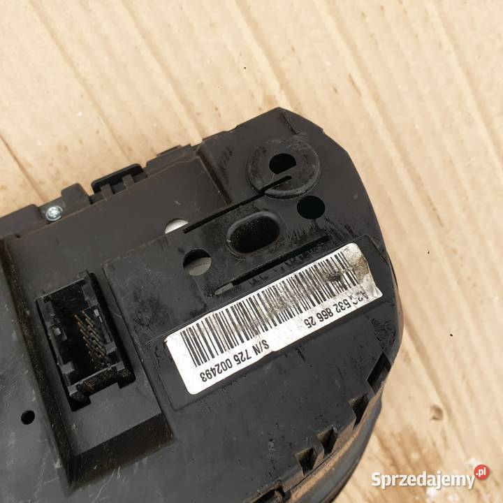 Zegary liczniki BMW seria 3 E90 E91 E92 E93 Części samochodowe małopolskie Kraków