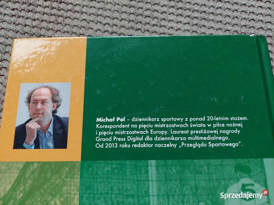 Encyklopedia piłki nożnej pod red Michała Pola ISBN 9788324521302 Kraków sprzedam