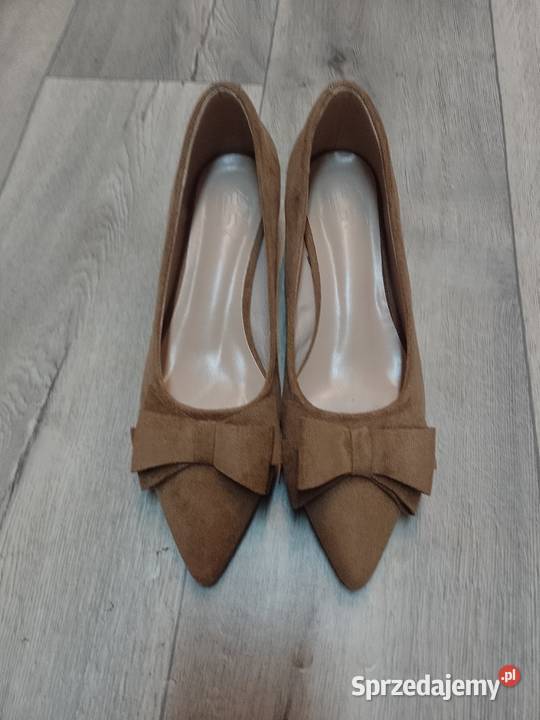 40 Beżowe czółenka wieczorowe NOWE małopolskie Kraków