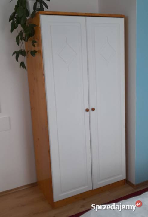 Szafa drewniana sosnowa dwudrzwiowa Kołobrzeg