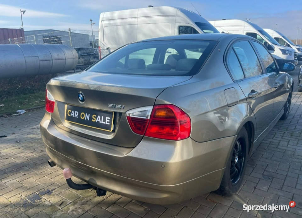 BMW 318 Bezwypadkowy Xenon klimatronik E90 Rok produkcji 2006