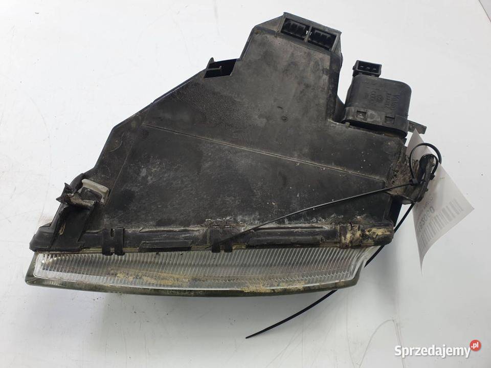 LAMPA PRAWA PRZÓD AUDI A4 B5 8D0941004A Pozostałe kujawsko-pomorskie Lipno