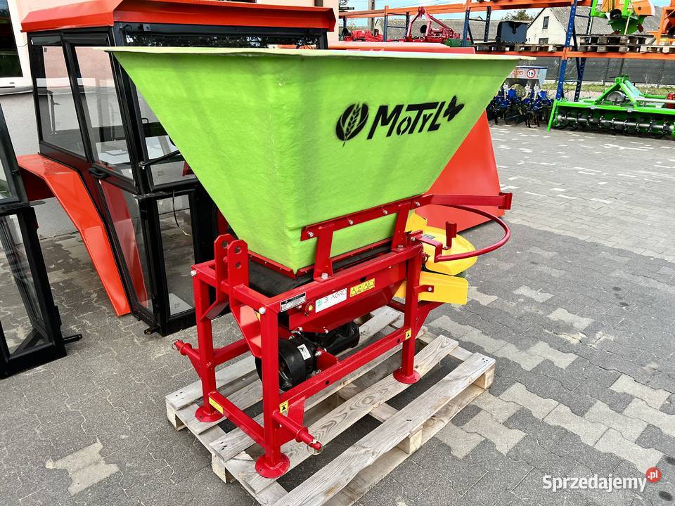 Rozsiewacz na taśmę 300600 lejek Motyl Dexwal Trzebnica sprzedam