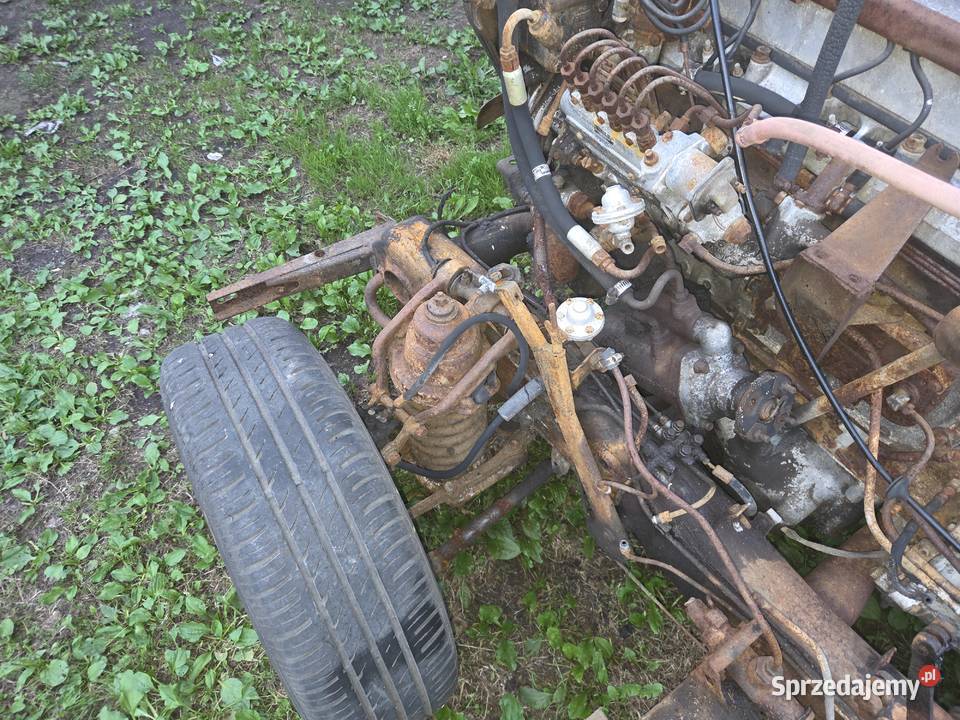 Mercedes Adenauer 300D silnik i części czekam na śląskie Strumień