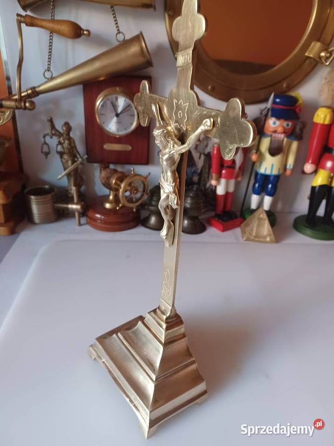 Duży krzyż stojący Mosiądz Poznań sprzedam
