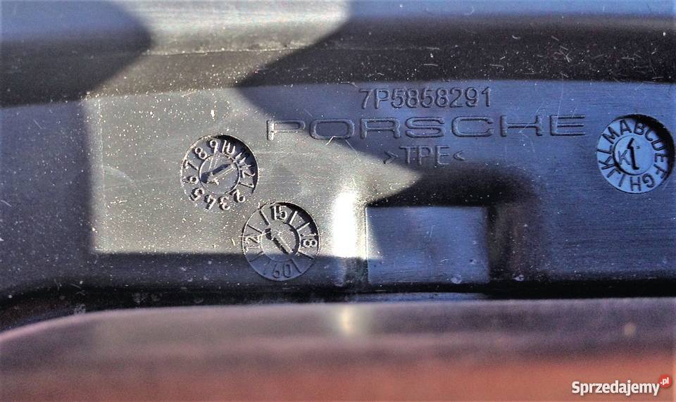 Obudowa zegarów górna Porsche Cayenne Lift 958 deski rozdzielcze, konsole Zawiercie