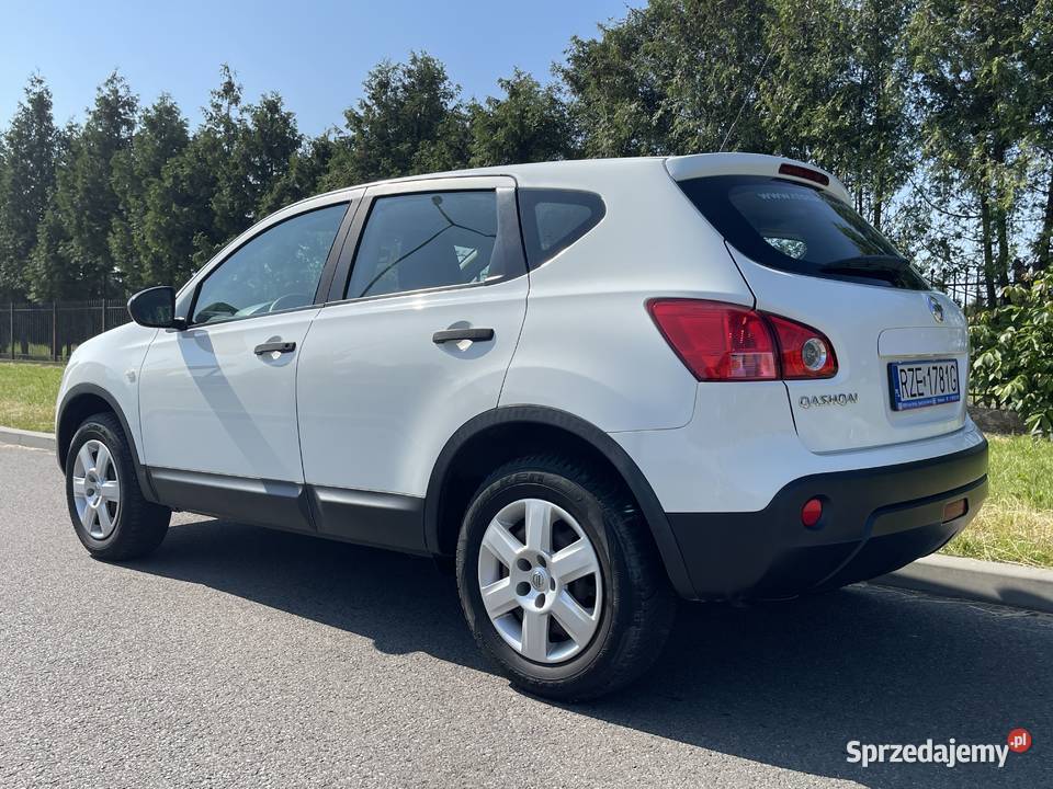 Nissan Qashqai 16 114 2009R 249900 benzyna Rzeszów sprzedam