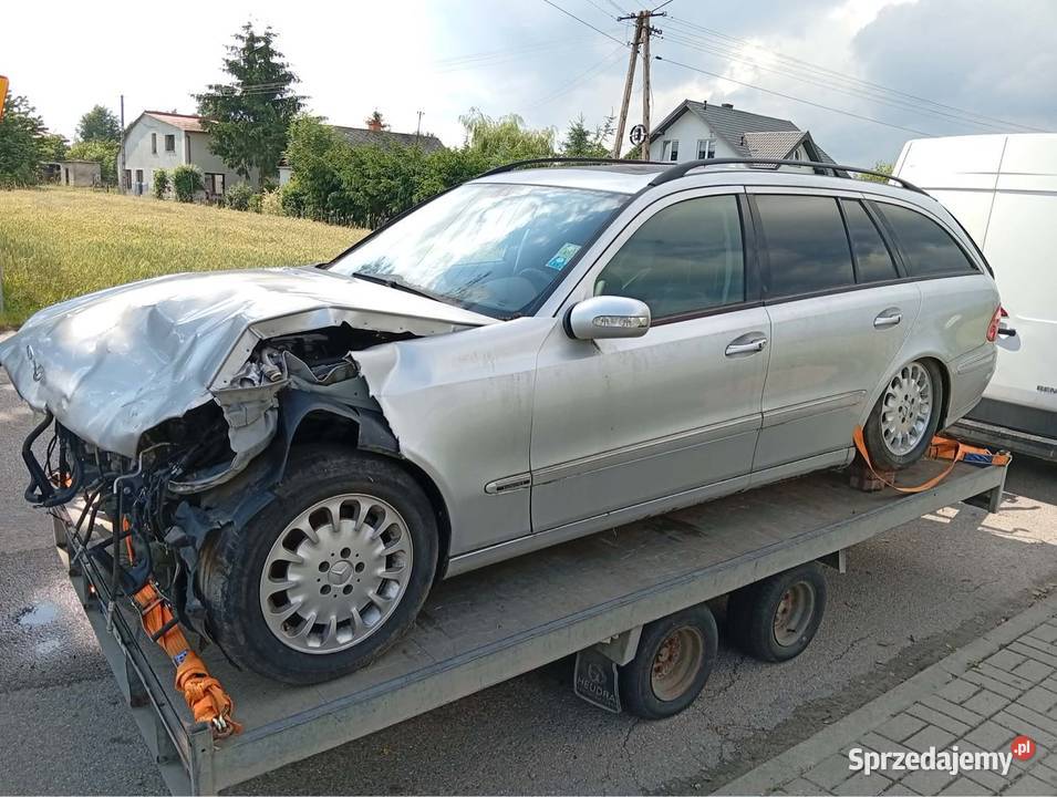Mercedes EKlasa W211 30 CDI Keyless Go C775 Łęczna