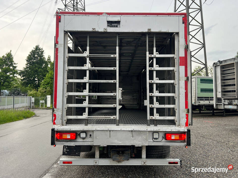 Volvo ciezarowkado przewozu zwierzat automatyczna Warszawa