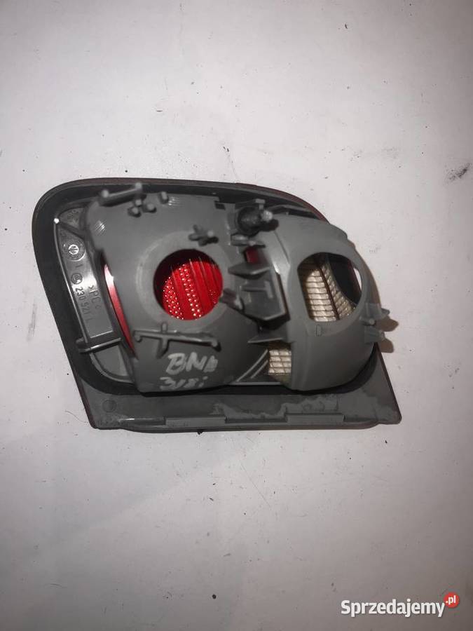 lampa tylna prawa bmw 3 318 e36 sprzedam
