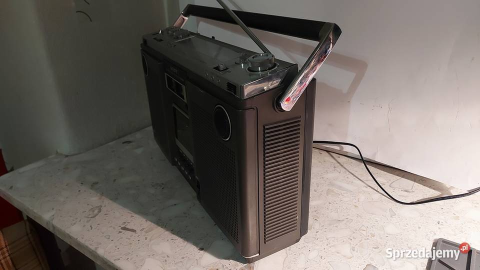 Radiomagnetofon SONY CF570S 1974 sprawny