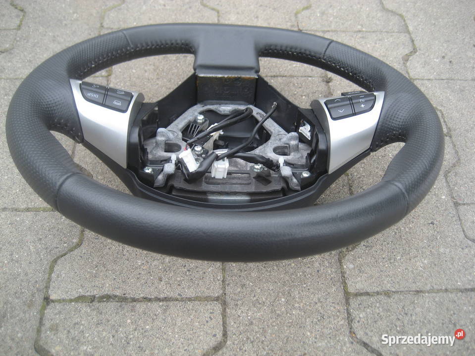 toyota auris I lift hybryda 1012r kierownica Rakoniewice