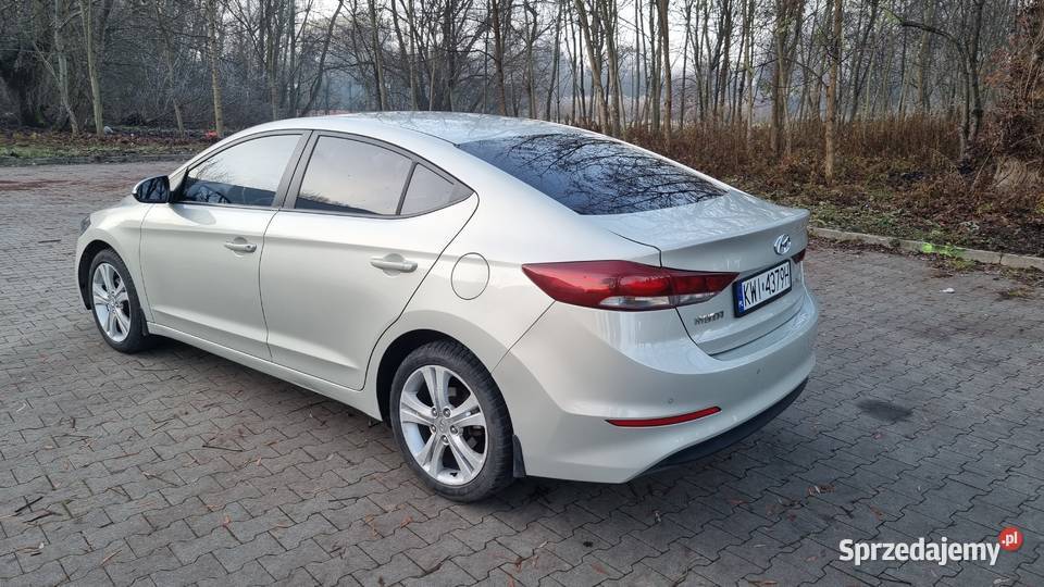 Hyundai Elantra 16 2017 4/5 Kraków