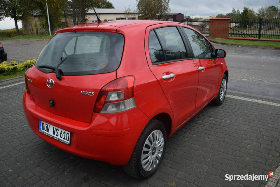 Toyota Yaris 13B 84 Klima Sprowadzony Opłacony Hatchback podkarpackie