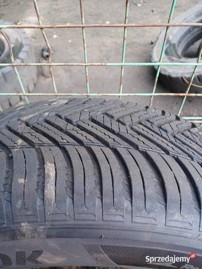 Opony wielosozonowe Hankook 22560 r18 dot 0723 Motoryzacja
