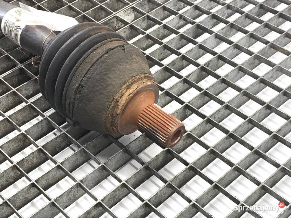 PÓŁOŚ LEWY PRZÓD MERCEDES W176 16 122 1218